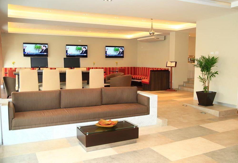 Hotel El Gran Marques Τρουχίλο Εξωτερικό φωτογραφία