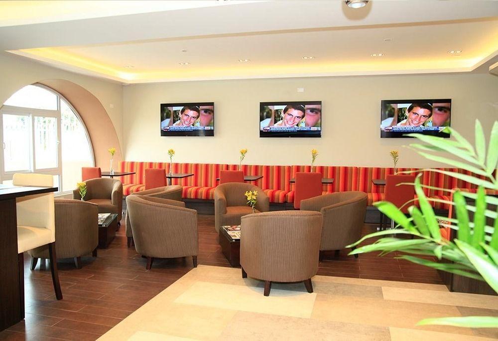 Hotel El Gran Marques Τρουχίλο Εξωτερικό φωτογραφία